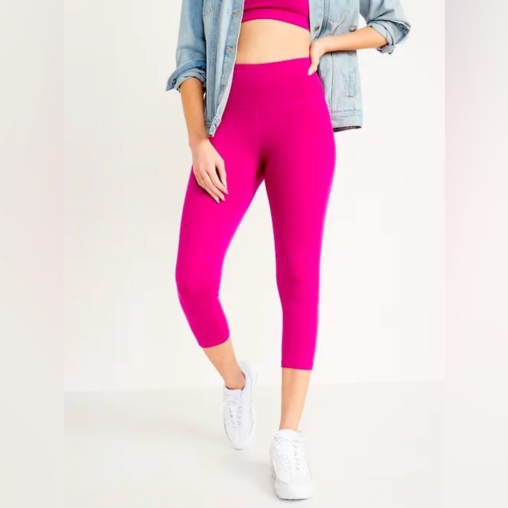 Old Navy vibrant Pink Cropped Leggings